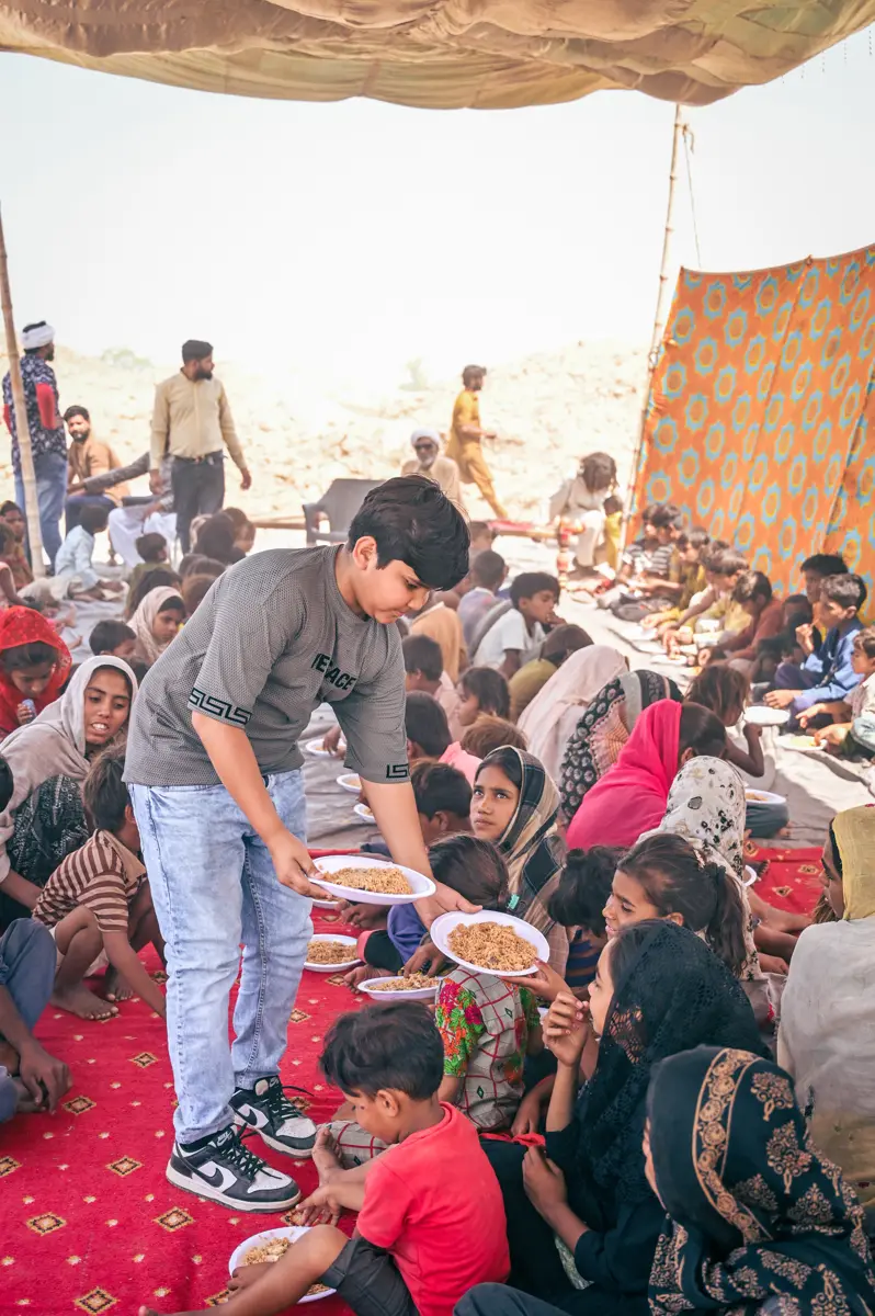 Food and ration distribution
